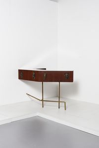 BORSANI OSVALDO (1911 - 1985) : attribuito. Mobile bar con tre sgabelli  - Asta Asta 374 | DESIGN E ARTI DECORATIVE DEL NOVECENTO Virtuale - Associazione Nazionale - Case d'Asta italiane