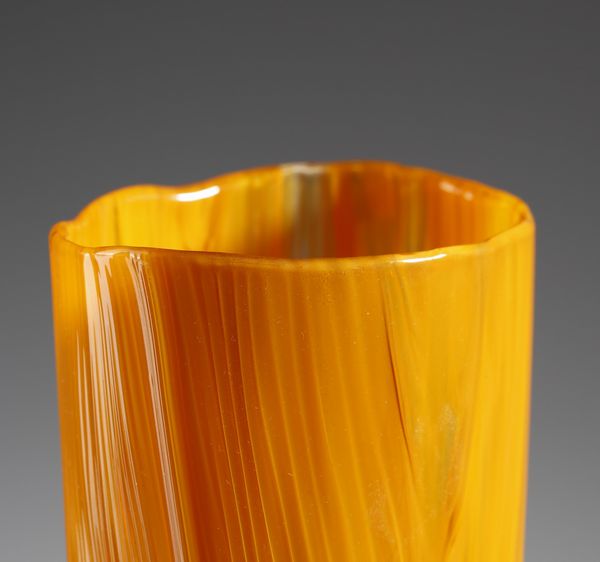 ZUCCHERI TONI (1937 - 2008) : Vaso Cilindrico in vetro arancio e cristallo della serie Tronchi mod. 714.3  - Asta Asta 376 | VETRI DI MURANO E DEL XX SECOLO E CERAMICHE - VETRI DI MURANO E FRANCESI, CERAMICHE Virtuale - Associazione Nazionale - Case d'Asta italiane