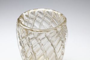 POLI FLAVIO (1900 - 1984) : Vaso in  vetro  trasparente  e  oro  decorato con  costolature, Seguso  vetri darte.  - Asta Asta 376 | VETRI DI MURANO E DEL XX SECOLO E CERAMICHE - VETRI DI MURANO E FRANCESI, CERAMICHE Virtuale - Associazione Nazionale - Case d'Asta italiane