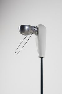 CASTIGLIONI ACHILLE (1918 - 2002) : Lampada da terra BiBip per Floss  - Asta Asta 378 | DESIGN E ARTI DECORATIVE DEL NOVECENTO - DESIGN Online - Associazione Nazionale - Case d'Asta italiane