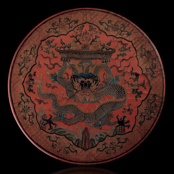 Scatola circolare in legno laccato con figura di drago e decori floreali su fondo arancione, Cina, Dinastia Qing, XIX secolo  - Asta Fine chinese works of art - Associazione Nazionale - Case d'Asta italiane