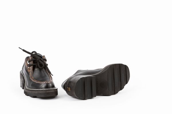 Louis Vuitton : Scarpe stringate  - Asta Luxury Fashion - Associazione Nazionale - Case d'Asta italiane