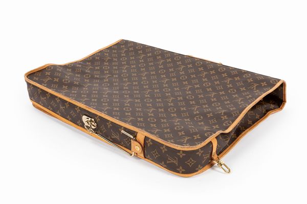 Louis Vuitton : Porta Abiti  - Asta Luxury Fashion - Associazione Nazionale - Case d'Asta italiane