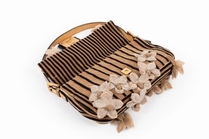 Fendi : Borsa Baguette  - Asta Luxury Fashion - Associazione Nazionale - Case d'Asta italiane