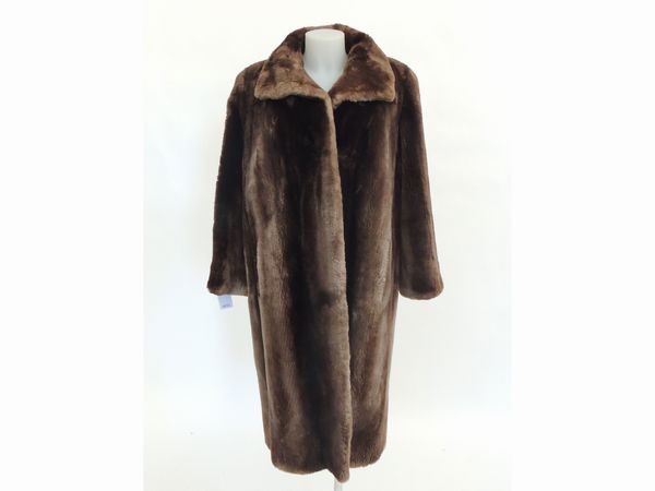 Cappotto in castoro marrone  - Asta Abiti e accessori vintage  - Associazione Nazionale - Case d'Asta italiane