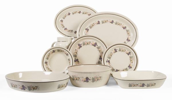 Servizio da tavola in porcellana forte Royal Doulton  - Asta L'Arte della Tavola - Associazione Nazionale - Case d'Asta italiane