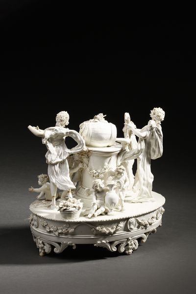 MANIFATTURA DI CAPODIMONTE DEL XIX SECOLO : Attribuito a. Allegoria del vino  - Asta Asta 379 | ARTE ANTICA E DEL XIX SECOLO - Dipinti antichi e antiquariato  Online - Associazione Nazionale - Case d'Asta italiane