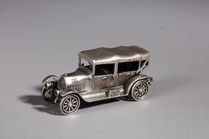 ARGENTIERE ITALIANO DEL XX SECOLO : Collezione di 13 modellini d'auto d'epoca in argento  - Asta Asta 379 | ARTE ANTICA E DEL XIX SECOLO - Dipinti antichi e antiquariato  Online - Associazione Nazionale - Case d'Asta italiane