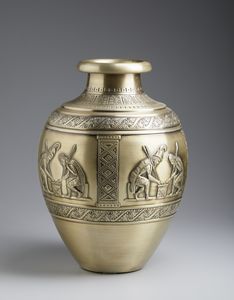 ARGENTIERE ITALIANO DEL XX SECOLO : Vaso in argento sul modello dell'anfora greca detta di Achille e Aiace  - Asta Asta 379 | ARTE ANTICA E DEL XIX SECOLO - Dipinti antichi e antiquariato  Online - Associazione Nazionale - Case d'Asta italiane