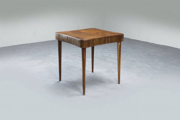 PAOLO BUFFA : Tavolino da gioco in legno con cornice grissinata. Anni '50 cm 77x77xx77  - Asta Design e illuminazione - Associazione Nazionale - Case d'Asta italiane