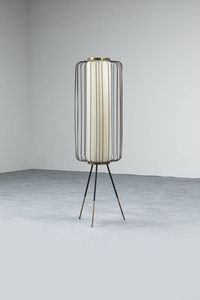 PRODUZIONE ITALIANA - Lampada da terra in marmo  metallo verniciato  ottone e tela. Anni '50 h. cm 145