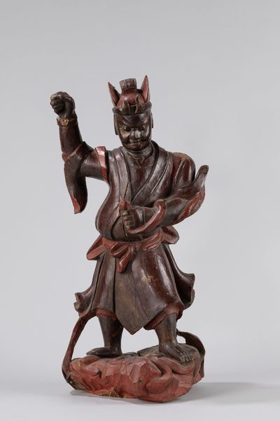 Scultura in legno raffigurante guerriero. Cina, secolo XIX  - Asta Arte orientale / 东方艺术 - Associazione Nazionale - Case d'Asta italiane