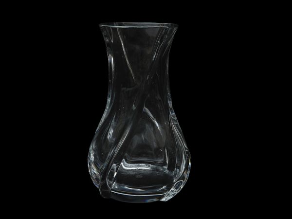 Vaso serpentine in cristallo Baccarat  - Asta L'arte di arredare - Associazione Nazionale - Case d'Asta italiane