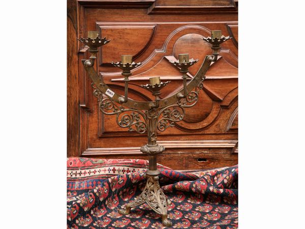 Candelabro in metallo dorato  - Asta L'arte di arredare - Associazione Nazionale - Case d'Asta italiane