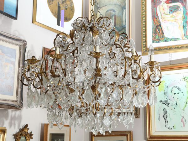 Grande lampadario a paniere in metallo dorato e cristallo  - Asta L'arte di arredare - Associazione Nazionale - Case d'Asta italiane