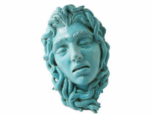 Testa di Medusa in ceramica  - Asta L'arte di arredare - Associazione Nazionale - Case d'Asta italiane