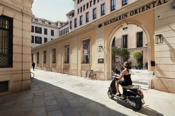 Mandarin Oriental Milano  - Asta Pandolfini per Amici di URI - Asta Benefica per Sostenere la Ricerca Scientifica Urologica - Associazione Nazionale - Case d'Asta italiane