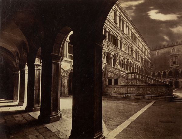 Carlo Naya : Venezia al chiaro di luna: Scala dei Giganti e Palazzo Ducale  - Asta Fotografia: Under 1K - Associazione Nazionale - Case d'Asta italiane