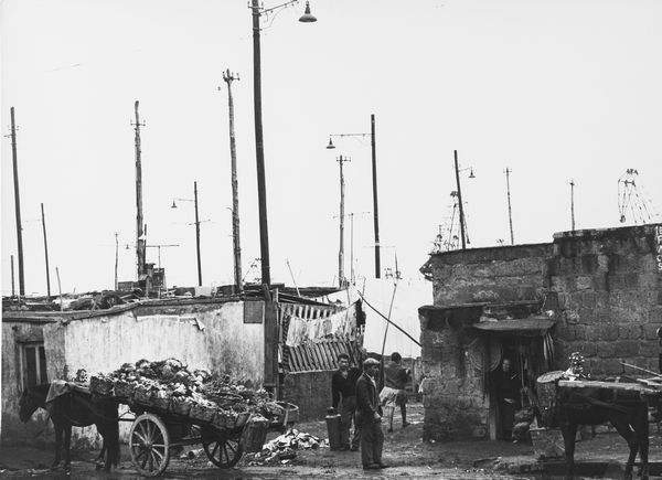 Vittorio Buonanno : Via Marina, Napoli porto  - Asta Fotografia: Under 1K - Associazione Nazionale - Case d'Asta italiane