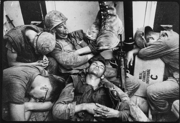 Paul Schutzer : Vietnam, American soldiers  - Asta Fotografia: Under 1K - Associazione Nazionale - Case d'Asta italiane