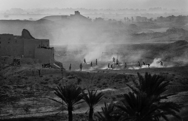 Ferdinando Scianna : Yemen  - Asta Fotografia: Under 1K - Associazione Nazionale - Case d'Asta italiane