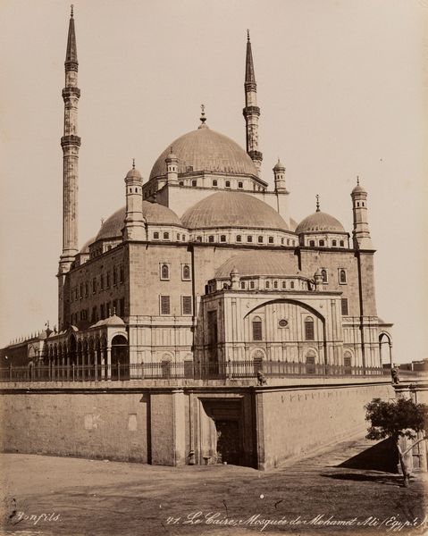 Félix Bonfils : Le Caire, Mosque de Mohamet Ali ; Mosque de sultan Kaoulun exteriur  - Asta Fotografia: Under 1K - Associazione Nazionale - Case d'Asta italiane