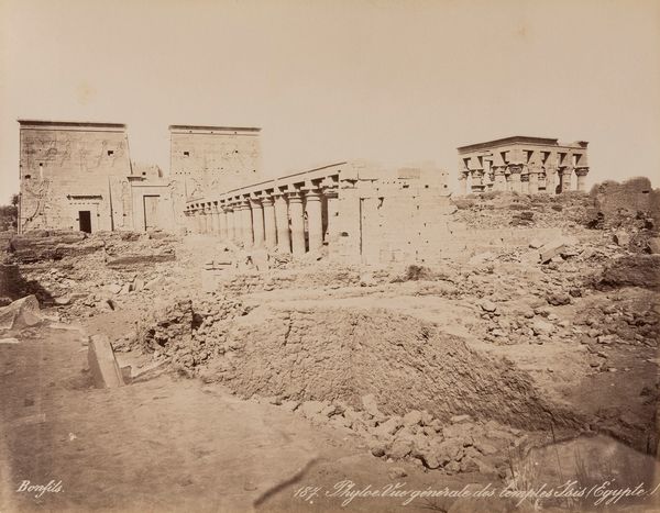 Félix Bonfils : Phyloe, Ve gnrale des temples Isis, Egypte ; Assuan, le port  - Asta Fotografia: Under 1K - Associazione Nazionale - Case d'Asta italiane