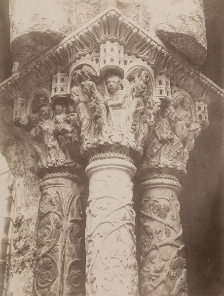 Baron Wilhelm von Gloeden, Attribuito a, : Senza titolo (Monreale, colonne del Chiostro)  - Asta Fotografia: Under 1K - Associazione Nazionale - Case d'Asta italiane