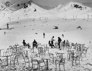 Jean Ribiére - La terrasse de Caf dans la neige