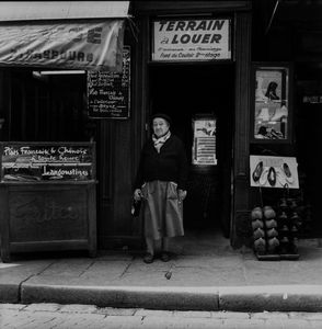 Alain Noguès - La dame age Rue Mouffetard