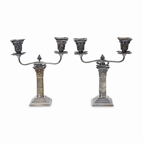 Mappin & Webb : Coppia di candelabri in argento placcato  - Asta Argenti dal XVIII al XX secolo - Associazione Nazionale - Case d'Asta italiane