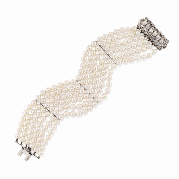 Bracciale in oro bianco 18k diamanti e perle coltivate  - Asta Argenti dal XVIII al XX secolo - Associazione Nazionale - Case d'Asta italiane