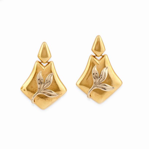 Due coppie di orecchini in oro bicolore 18k  - Asta Argenti dal XVIII al XX secolo - Associazione Nazionale - Case d'Asta italiane