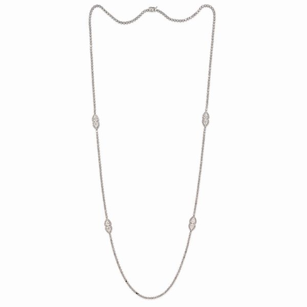 Collana in oro bianco 18k e diamanti  - Asta Argenti dal XVIII al XX secolo - Associazione Nazionale - Case d'Asta italiane