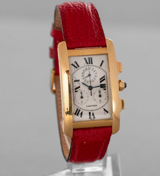 CARTIER - Tank Americaine in oro giallo 18k tre contatori, quadrante bianco con numeri Romani, movimento al quarzo  - Asta Orologio da polso e da tasca  - Associazione Nazionale - Case d'Asta italiane