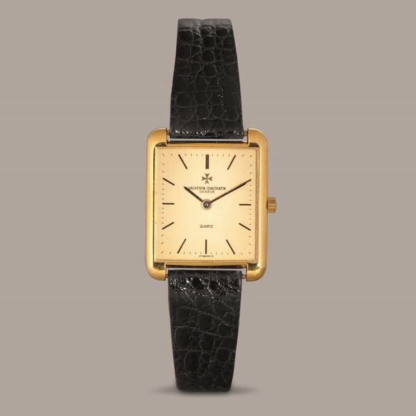 VACHERON CONSTANTIN - Tank al quarzo in oro giallo 18k, quadrante champagne con indici a bastane applicati  - Asta Orologio da polso e da tasca  - Associazione Nazionale - Case d'Asta italiane