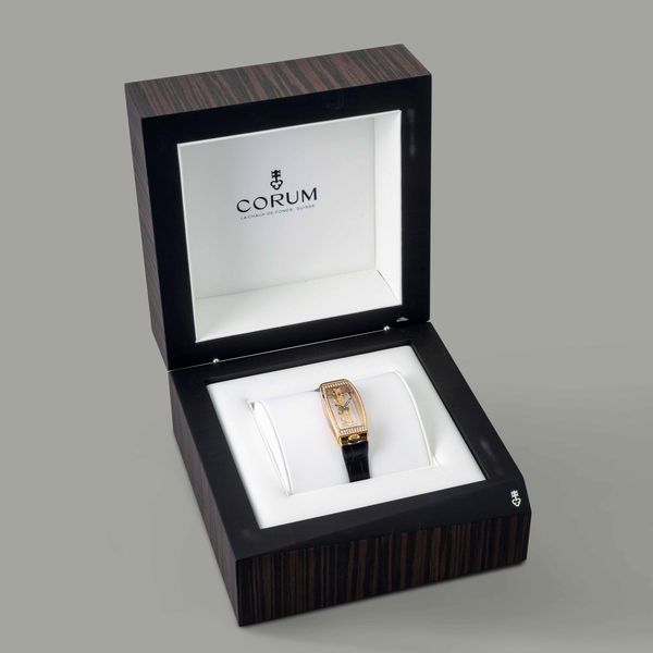 CORUM - Golden Bridge in oro rosa 18k con pav di brillanti, movimento a vista disposto su ponte verticale a carica manuale, mai indossato con scatola e garanzia  - Asta Orologio da polso e da tasca  - Associazione Nazionale - Case d'Asta italiane