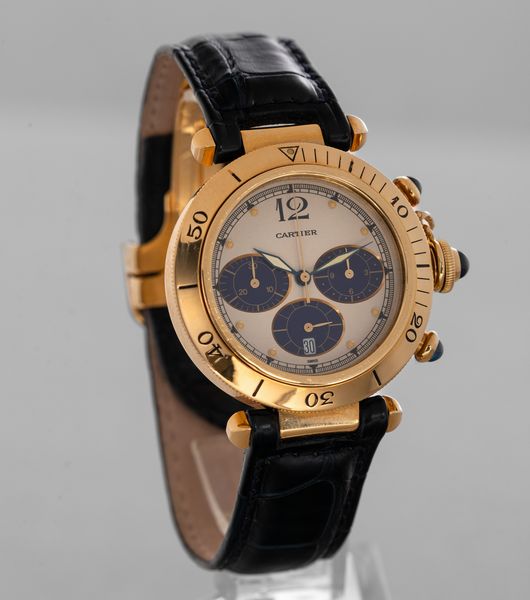 CARTIER - Pasha Chrono tre contatori, cassa in oro giallo 18k, quadrante Argent con datario e ghiera girevole, movimento al quarzo  - Asta Orologio da polso e da tasca  - Associazione Nazionale - Case d'Asta italiane