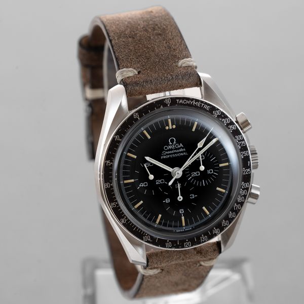 OMEGA - Speedmaster Professional Pre-Moon 105.012 carica manuale Cal. 321, quadrante nero con indici dipinti al trizio. Cassa in acciaio con fondello a vite anse elicoidali e tasti pompa  - Asta Orologio da polso e da tasca  - Associazione Nazionale - Case d'Asta italiane