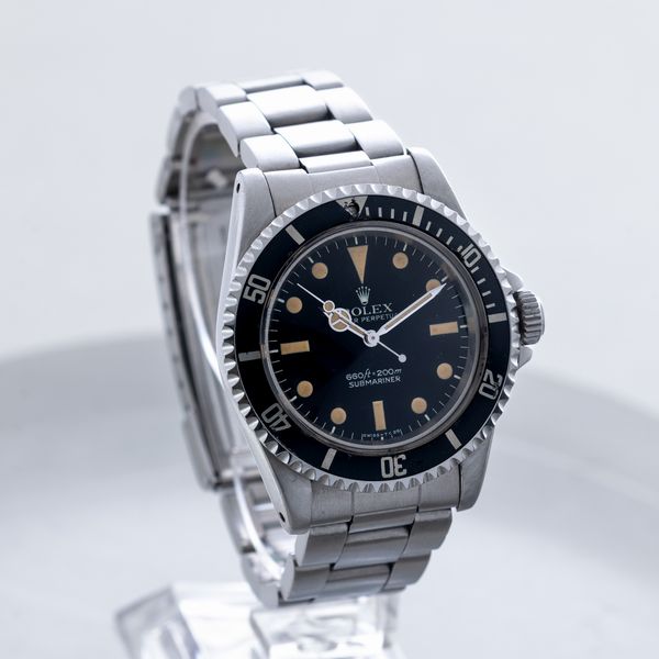 ROLEX - Submariner 5513 in acciaio con quadrante nero pallettoni Mark II, movimento automatico, ghiera girevole e bracciale Oyster con chiusura Fliplock  - Asta Orologio da polso e da tasca  - Associazione Nazionale - Case d'Asta italiane