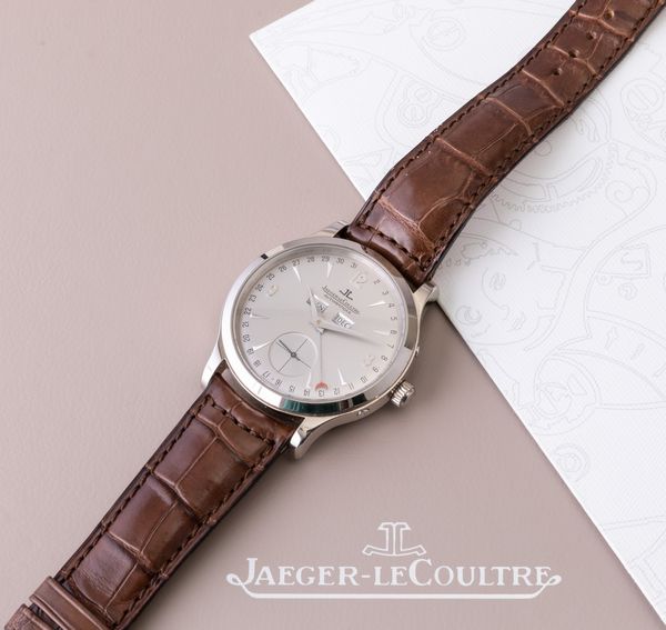 JAEGER LECOULTRE - Master Control 140.3.87 in oro bianco 18k calendario completo con secondi in basso accompagnato da scatola e garanzia  - Asta Orologio da polso e da tasca  - Associazione Nazionale - Case d'Asta italiane