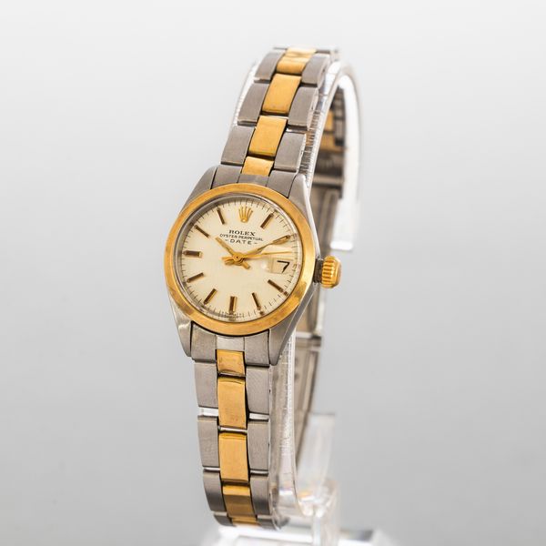 ROLEX - Oyster Perpetual Date ref 6916 acciaio e oro, quadrante Argent con indici applicati e finestrella della data, movimento automatico e fondello a vite  - Asta Orologio da polso e da tasca  - Associazione Nazionale - Case d'Asta italiane