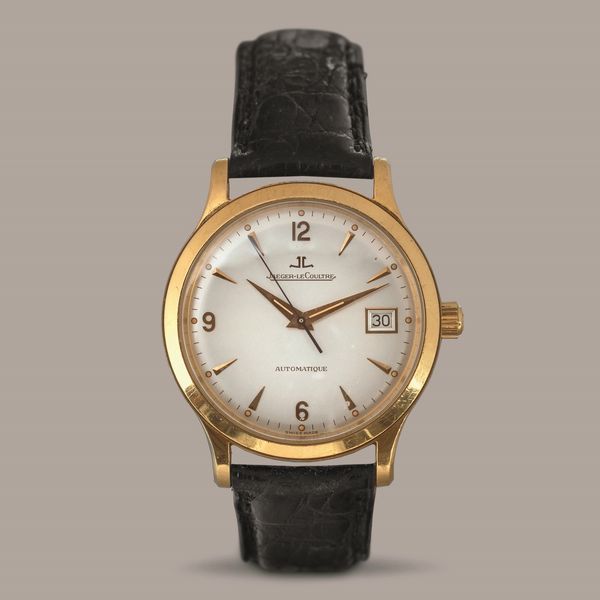 JAEGER LECOULTRE - Master Control in oro giallo 18k, quadrante bianco con indici e numeri Arabi applicati, movimento automatico con datario e secondi centrali.<BR>Accompagnato da scatola e garanzia  - Asta Orologio da polso e da tasca  - Associazione Nazionale - Case d'Asta italiane