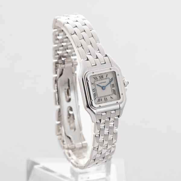 CARTIER - Panthere in oro bianco 18k, quadrante Argent con numeri Romani, lancette in acciaio azzurrato, chiusura nascosta movimento al quarzo  - Asta Orologio da polso e da tasca  - Associazione Nazionale - Case d'Asta italiane