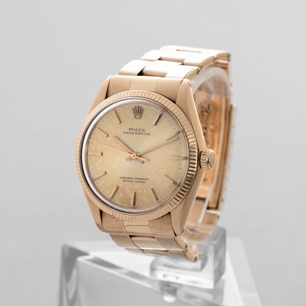 ROLEX - Oyster Perpetual ref 1005 in oro giallo 18k, quadrante champagne, bracciale rivettato, movimento automatico con scatola originale  - Asta Orologio da polso e da tasca  - Associazione Nazionale - Case d'Asta italiane