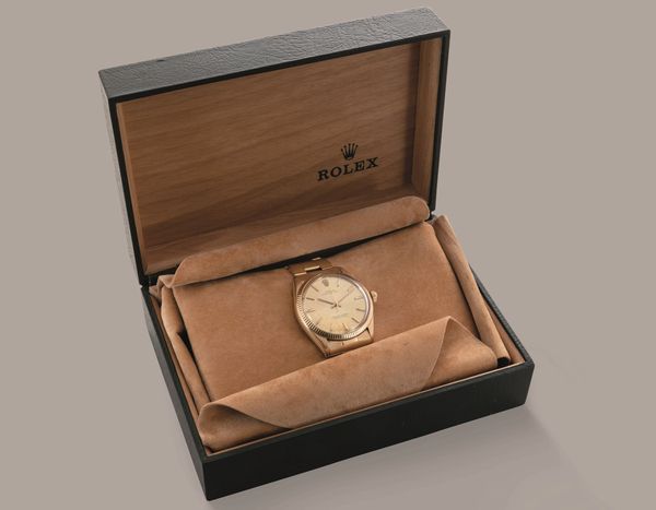 ROLEX - Oyster Perpetual ref 1005 in oro giallo 18k, quadrante champagne, bracciale rivettato, movimento automatico con scatola originale  - Asta Orologio da polso e da tasca  - Associazione Nazionale - Case d'Asta italiane