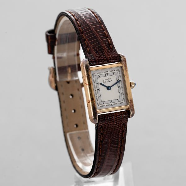 CARTIER - Must de Cartier orologio da donna in argento laminato con movimento al quarzo, quadrante Argent bitonale  - Asta Orologio da polso e da tasca  - Associazione Nazionale - Case d'Asta italiane