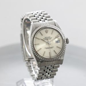 ROLEX - Datejust ref 16030 in acciaio con ghiera godronata, bracciale Jubilee, quadrante Argent con indici a bastone, movimento automatico con datario  - Asta Orologio da polso e da tasca  - Associazione Nazionale - Case d'Asta italiane