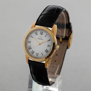 OMEGA - Louis Brandt in oro giallo 18k, quadrante bianco guiloch con numeri Romani e datario, movimento automatico a vita e astuccio originale  - Asta Orologio da polso e da tasca  - Associazione Nazionale - Case d'Asta italiane