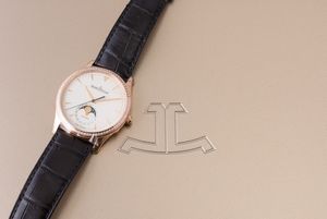 JAEGER LECOULTRE - Master Moon in oro rosa 18k con diamanti sulla ghiera quadrante color avorio automatico con fasi lunari, mai indossato con scatola e garanzia  - Asta Orologio da polso e da tasca  - Associazione Nazionale - Case d'Asta italiane